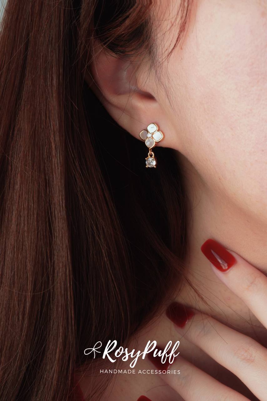 Silk Clover Earrings