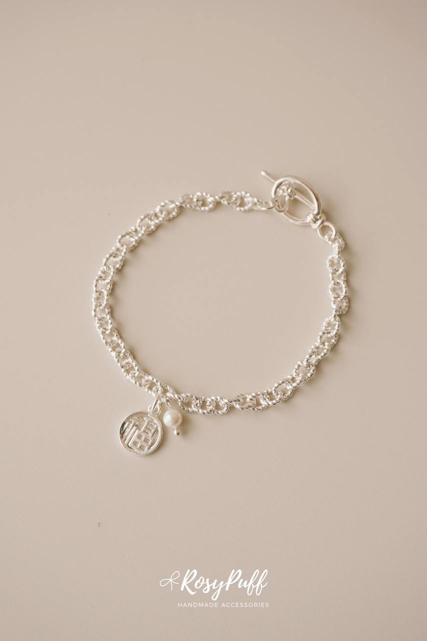 Silver Glitters Bracelet With Selectable Charm