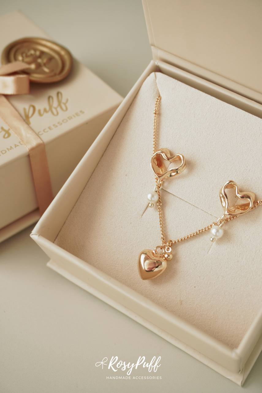 Lustrous Love Earrings