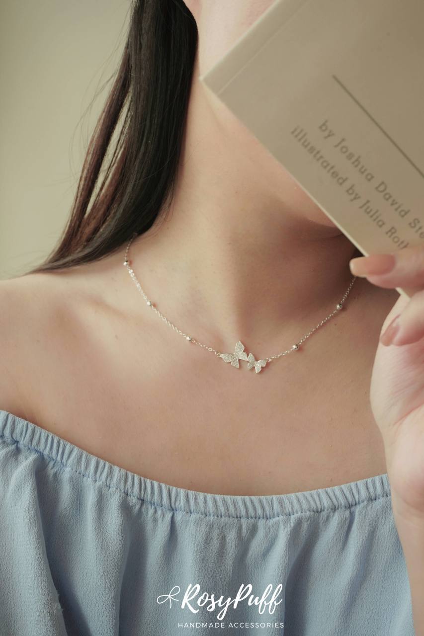 Fluttering Romance In Silver