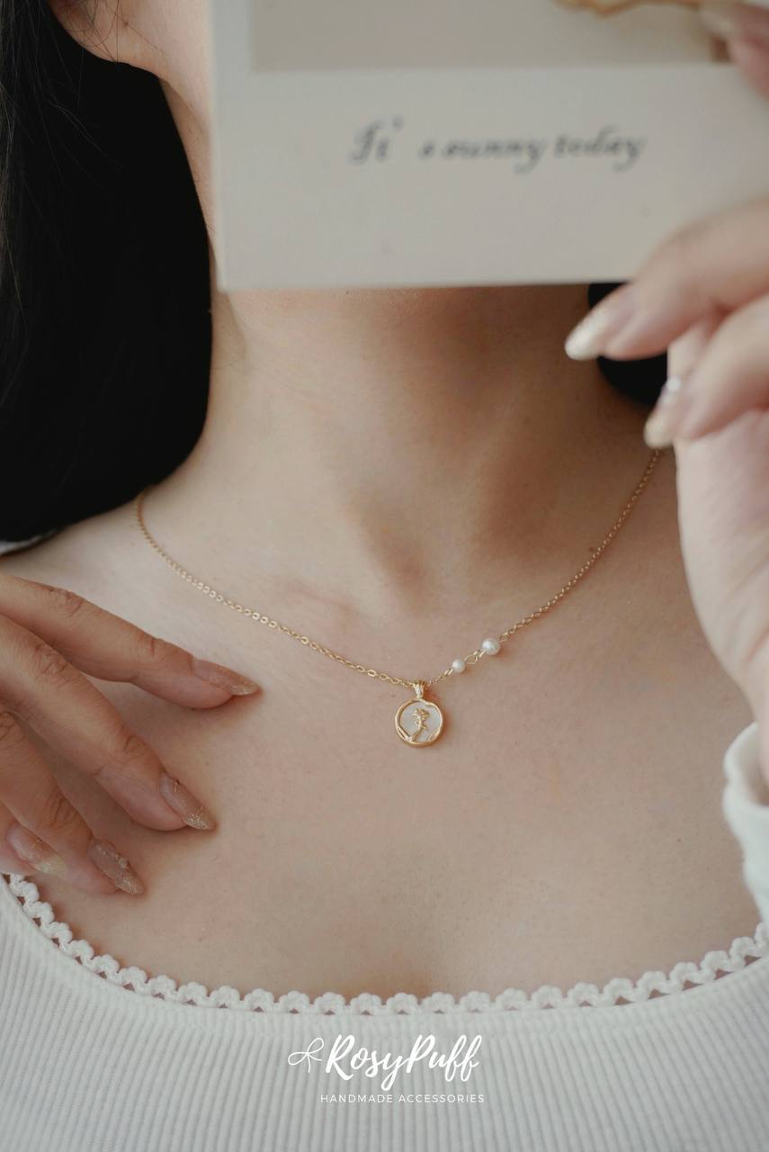 Rosy Pearly Necklace