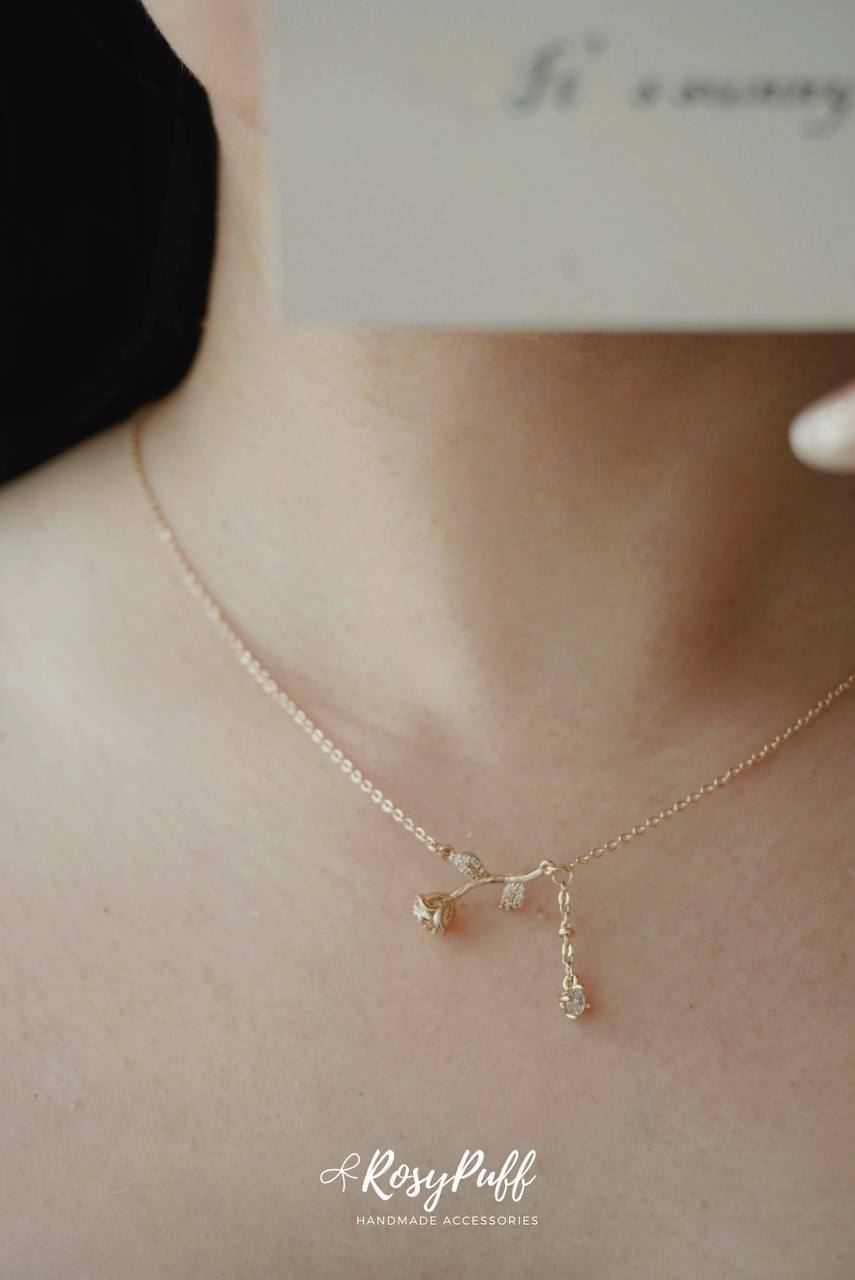 Rose Delight Necklace