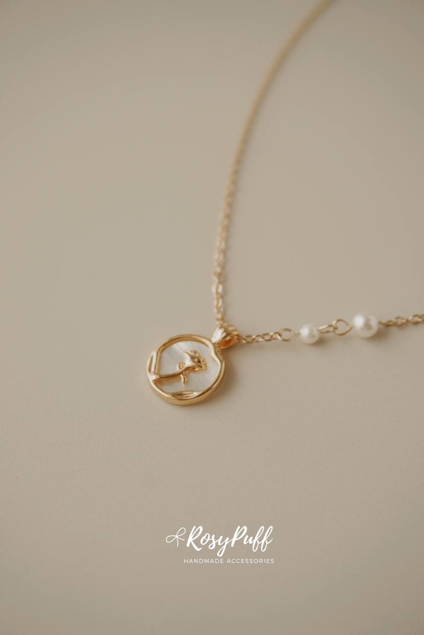 Rosy Pearly Necklace