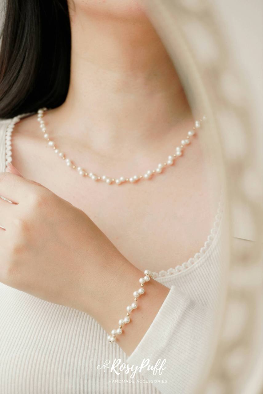 Velvet Braided Pearl In Gold