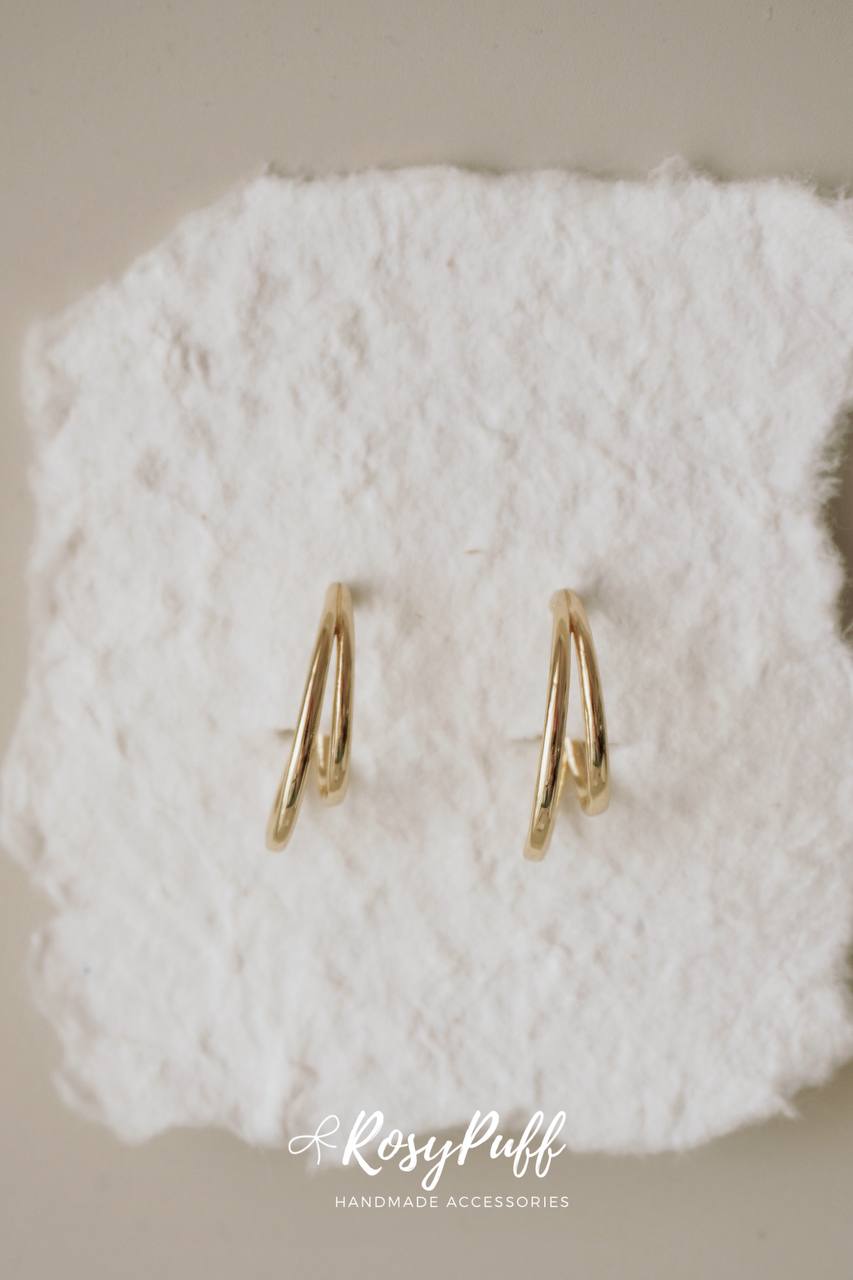 Duo Layers Ear Cuffs In Gold