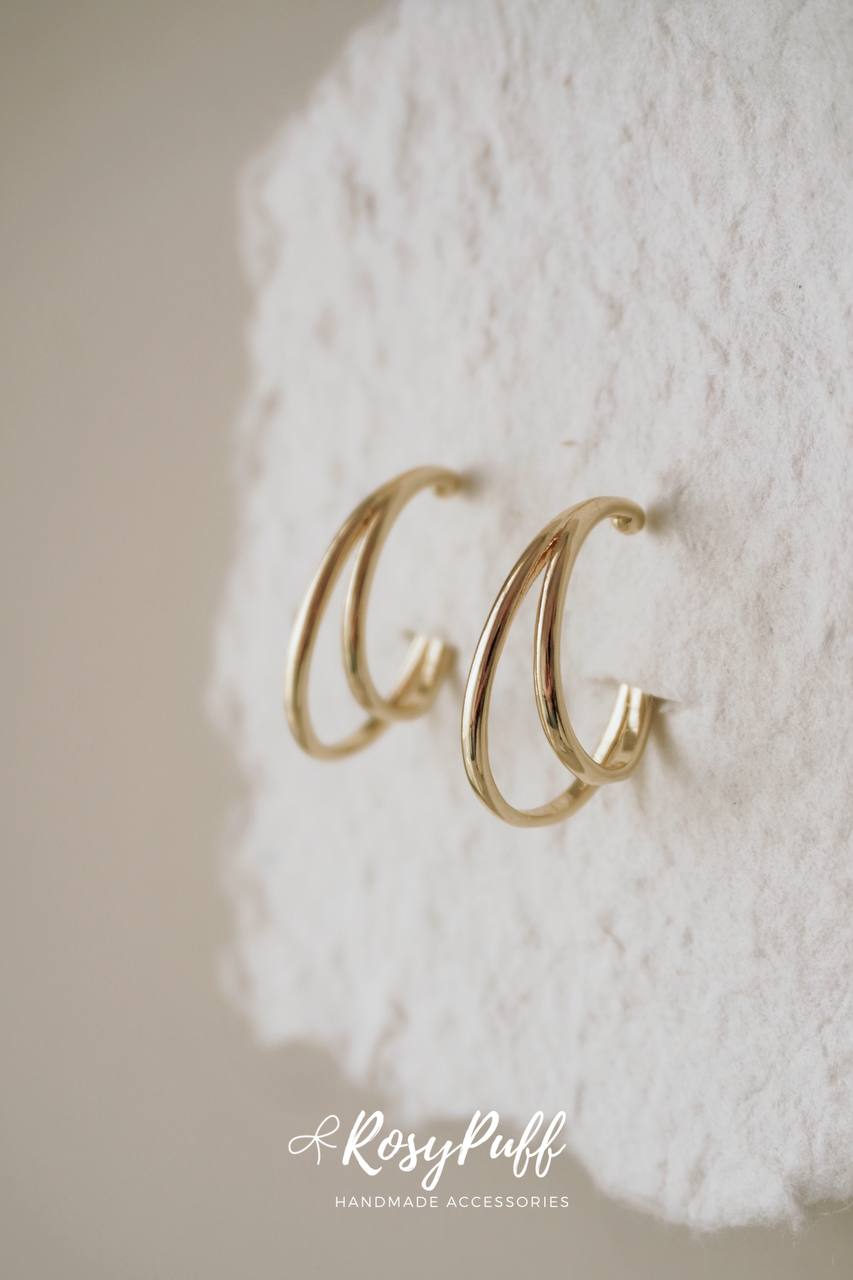 Duo Layers Ear Cuffs In Gold