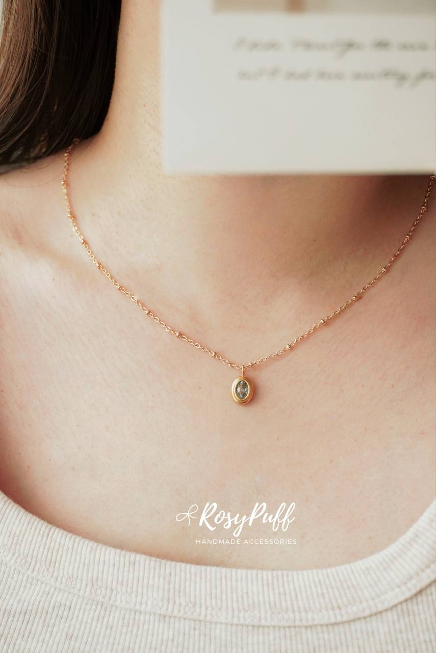 Oval Muse Necklace In Blue