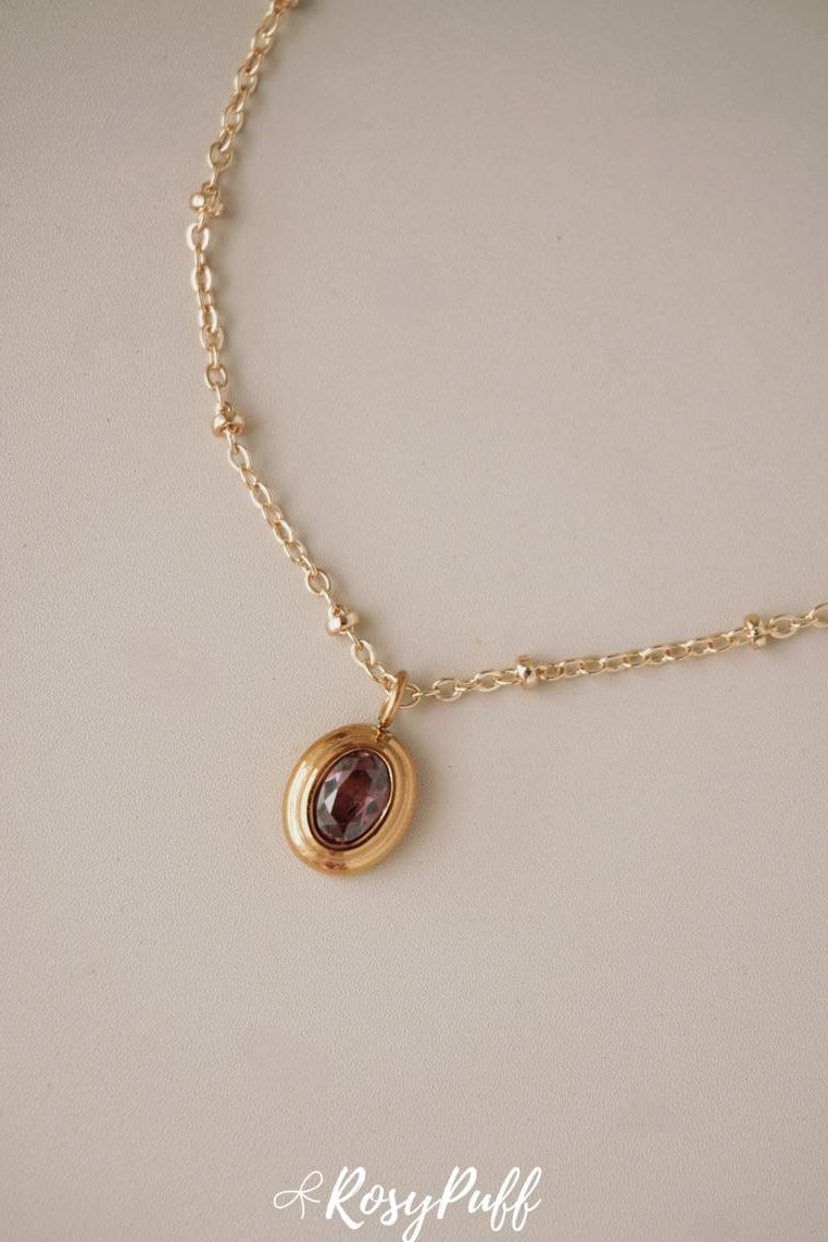 Oval Muse Necklace In Purple