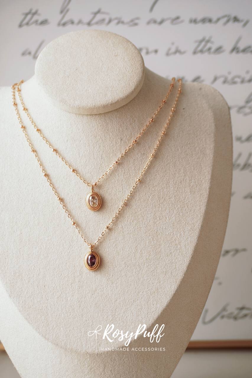 Oval Muse Necklace In Purple