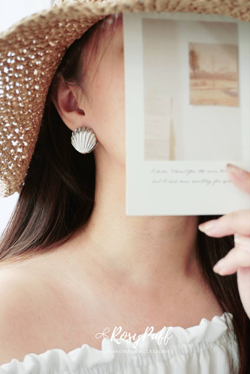 Silver Shells Earrings