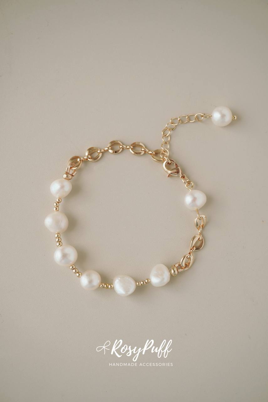Luna Tides Bracelet in Gold