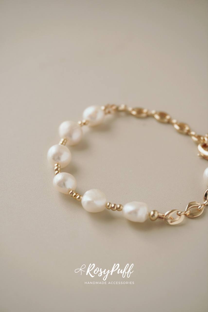 Luna Tides Bracelet in Gold