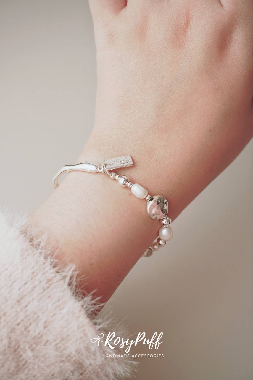 Pearl serenity bracelet in Silver