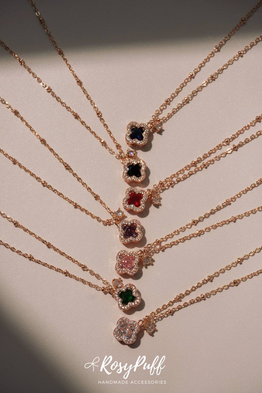 Clovera Necklace In Classic White