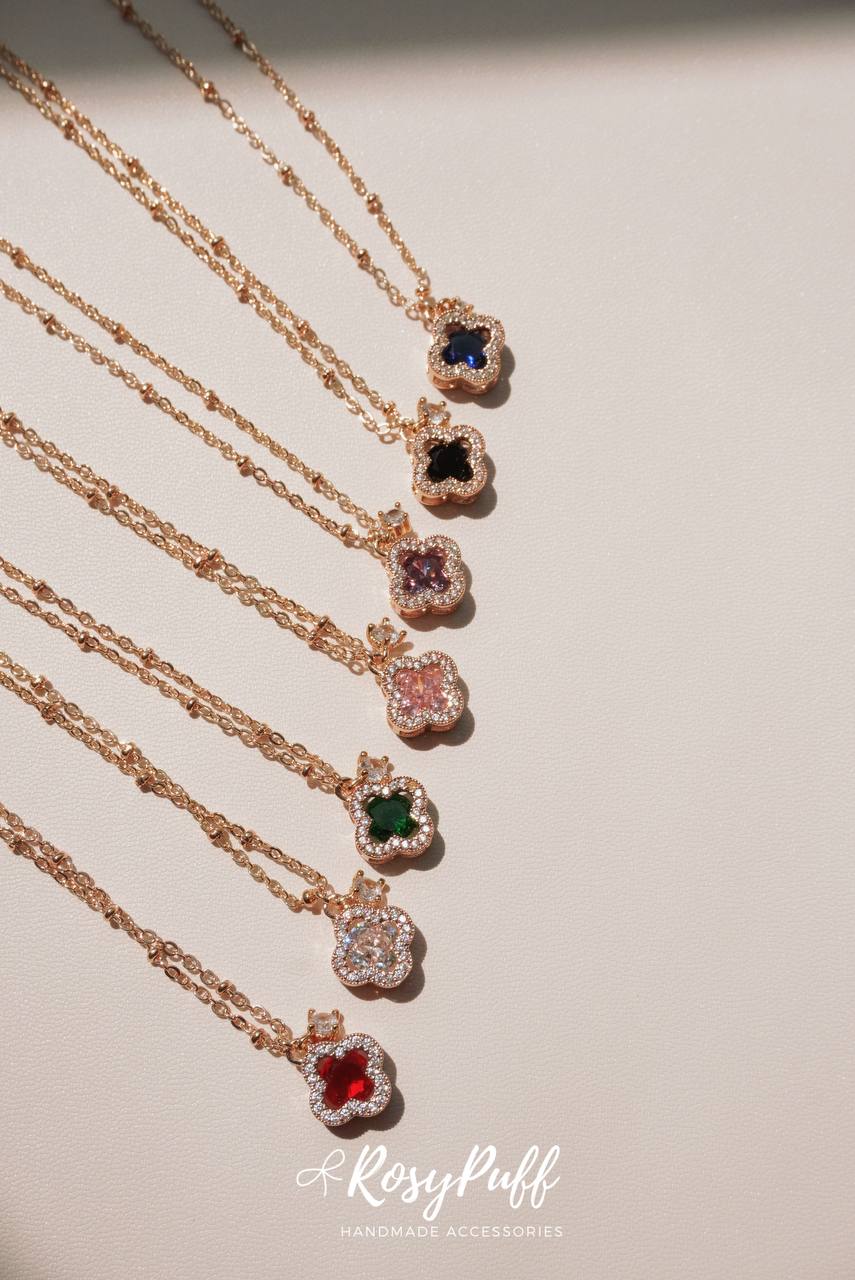 Clovera Necklace In Navy Blue