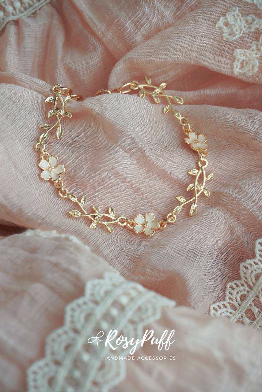 Pastel Pink Sakura Bloomie Bracelet