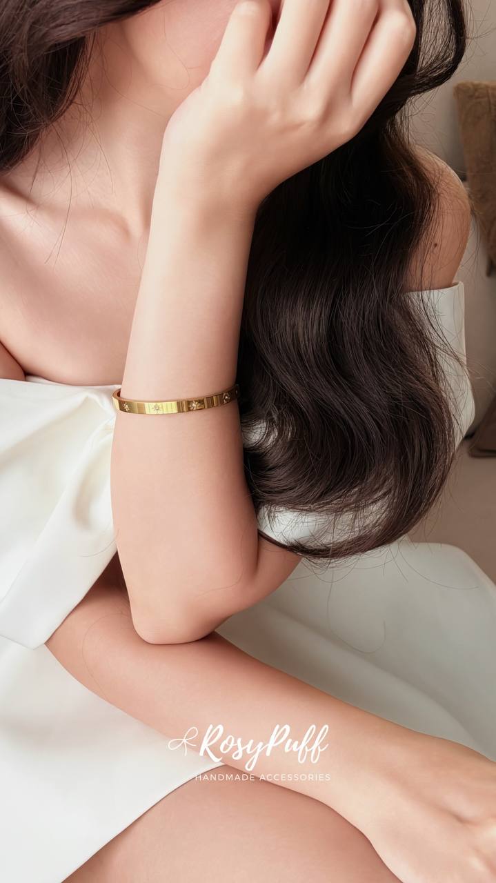 Nova Bangle ( Water Resistant )
