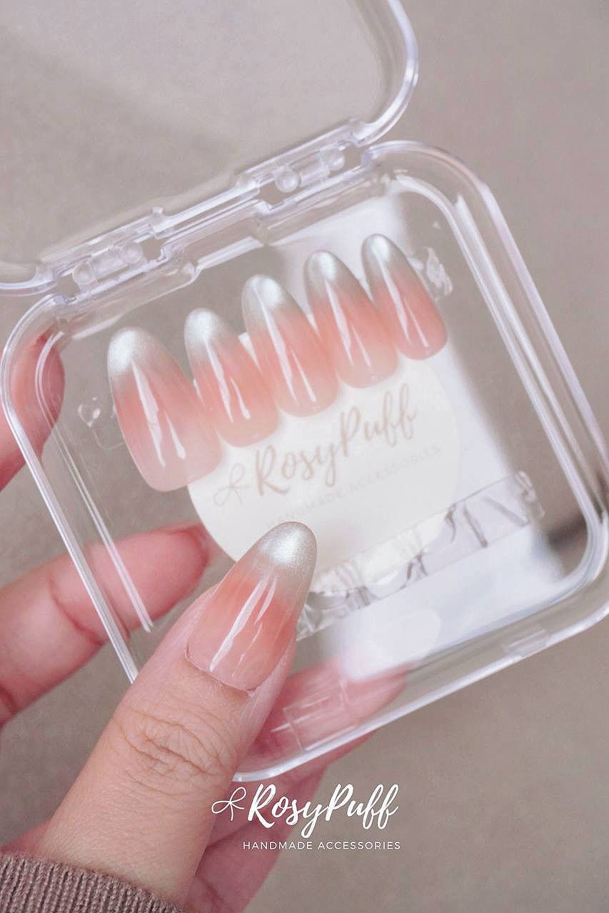 Cloud Tip Press-On Nails