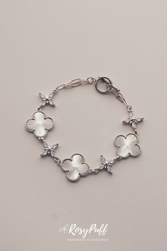 Silver Clovers Bracelet