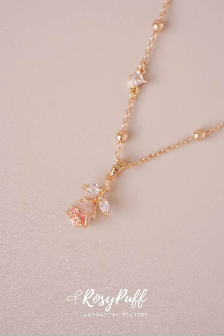 Eternal Rose Necklace In Pink