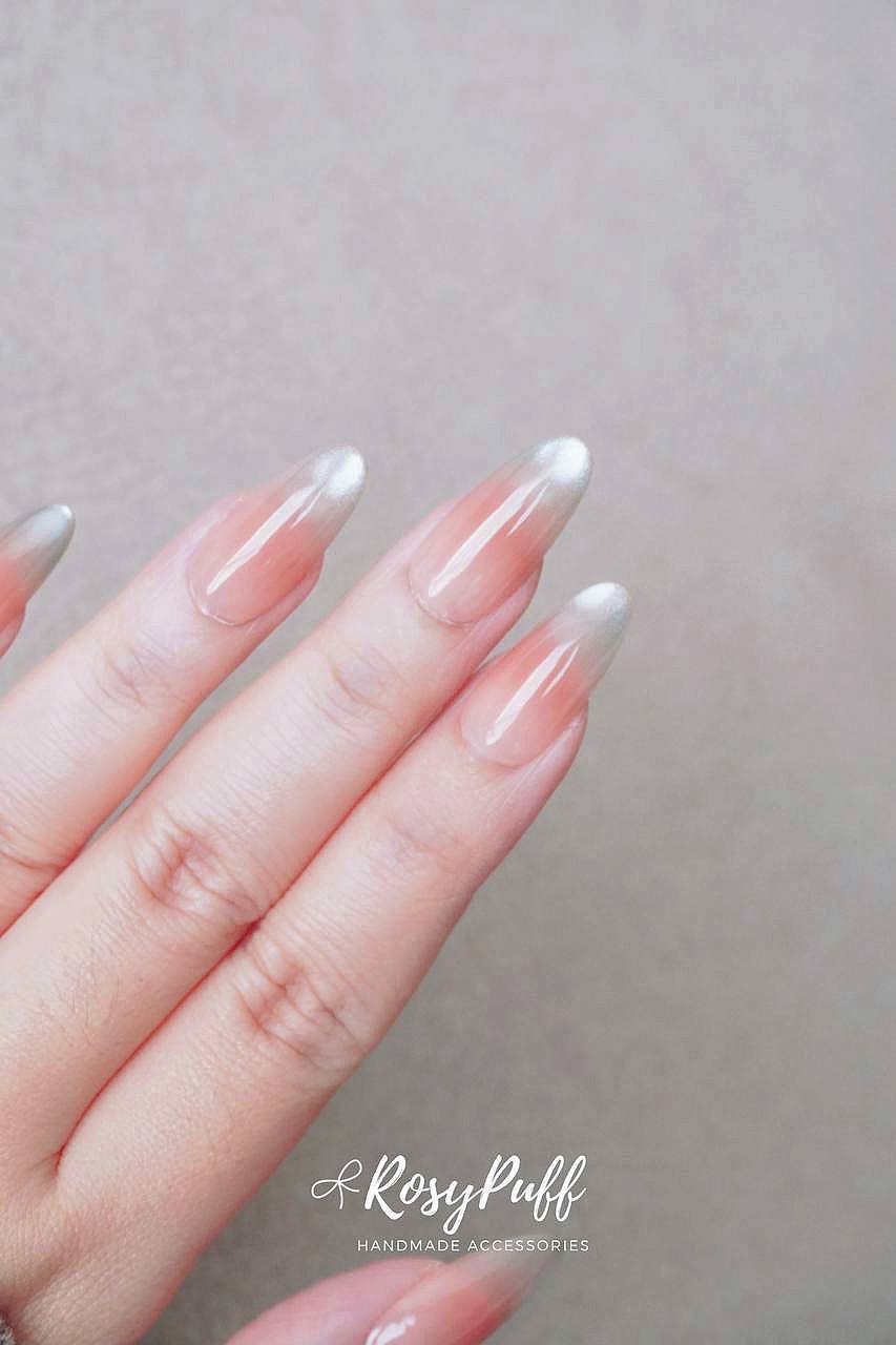 Cloud Tip Press-On Nails