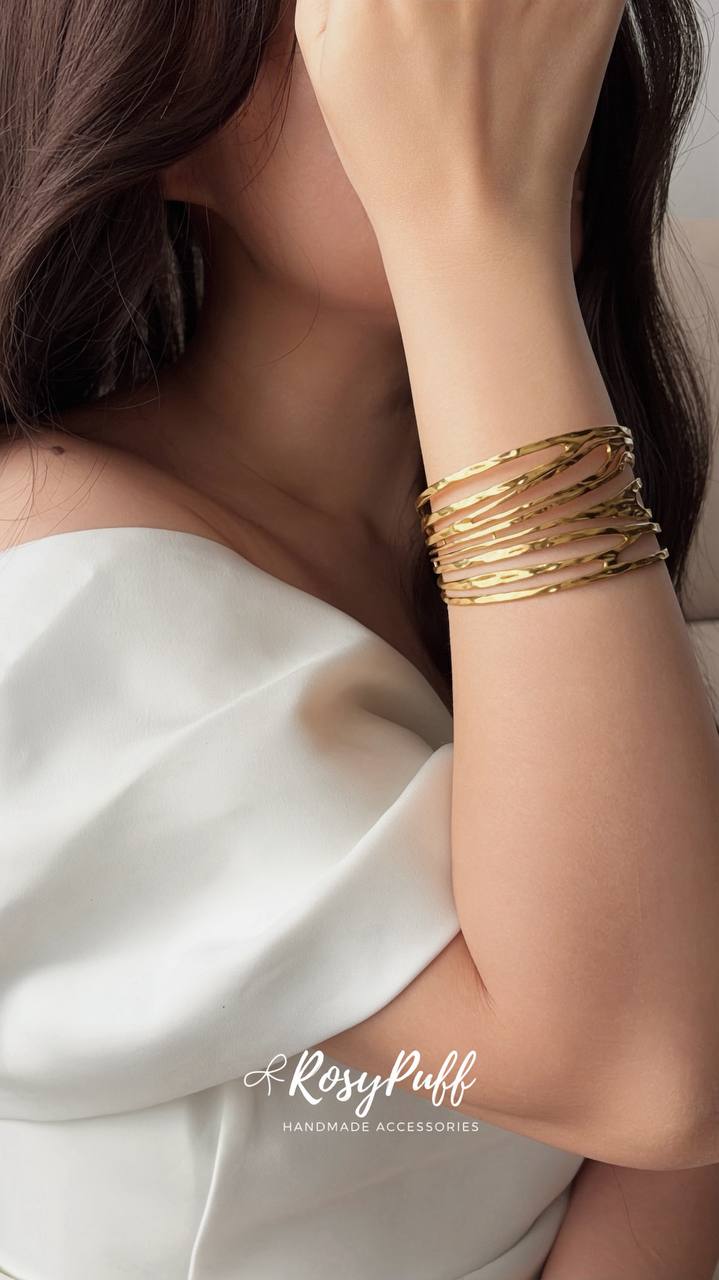 Noir Bangle ( Water Resistant )