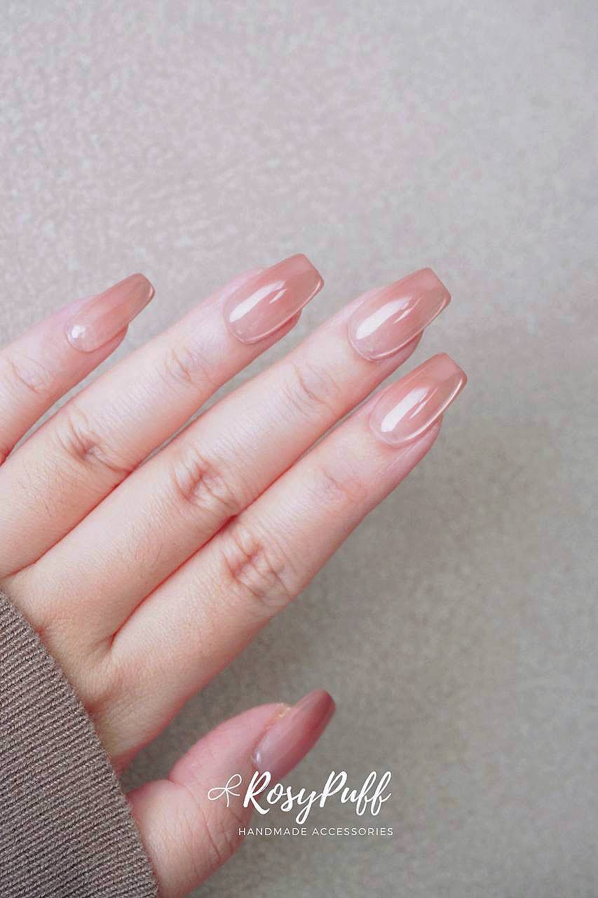 Nude Gradient Press-On Nails