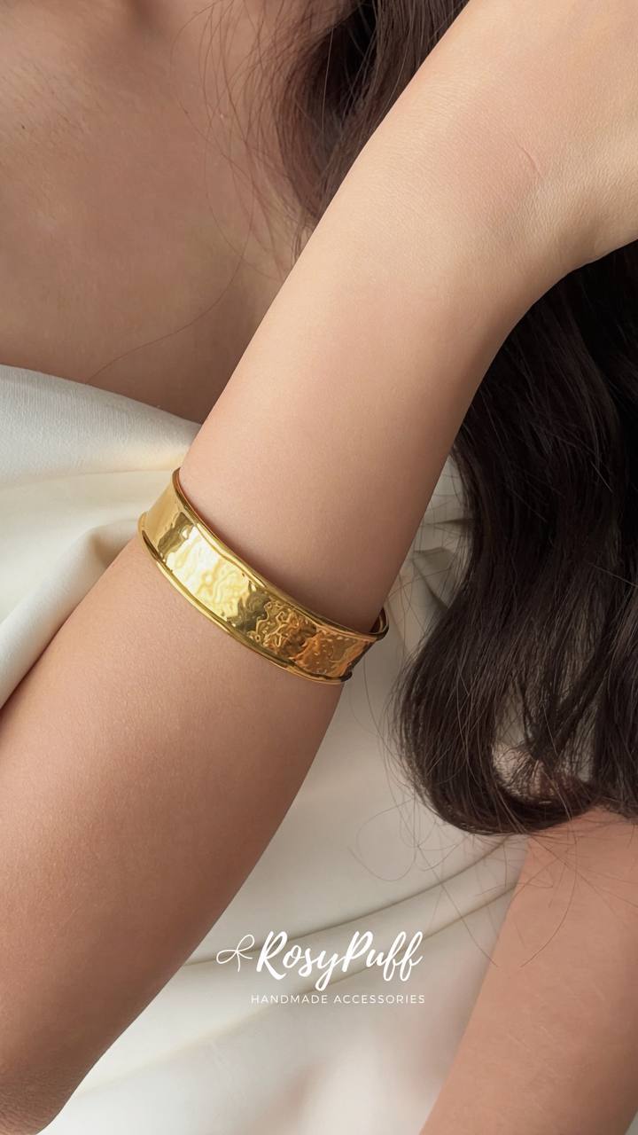 Elodie Bangle (Water Resistant)