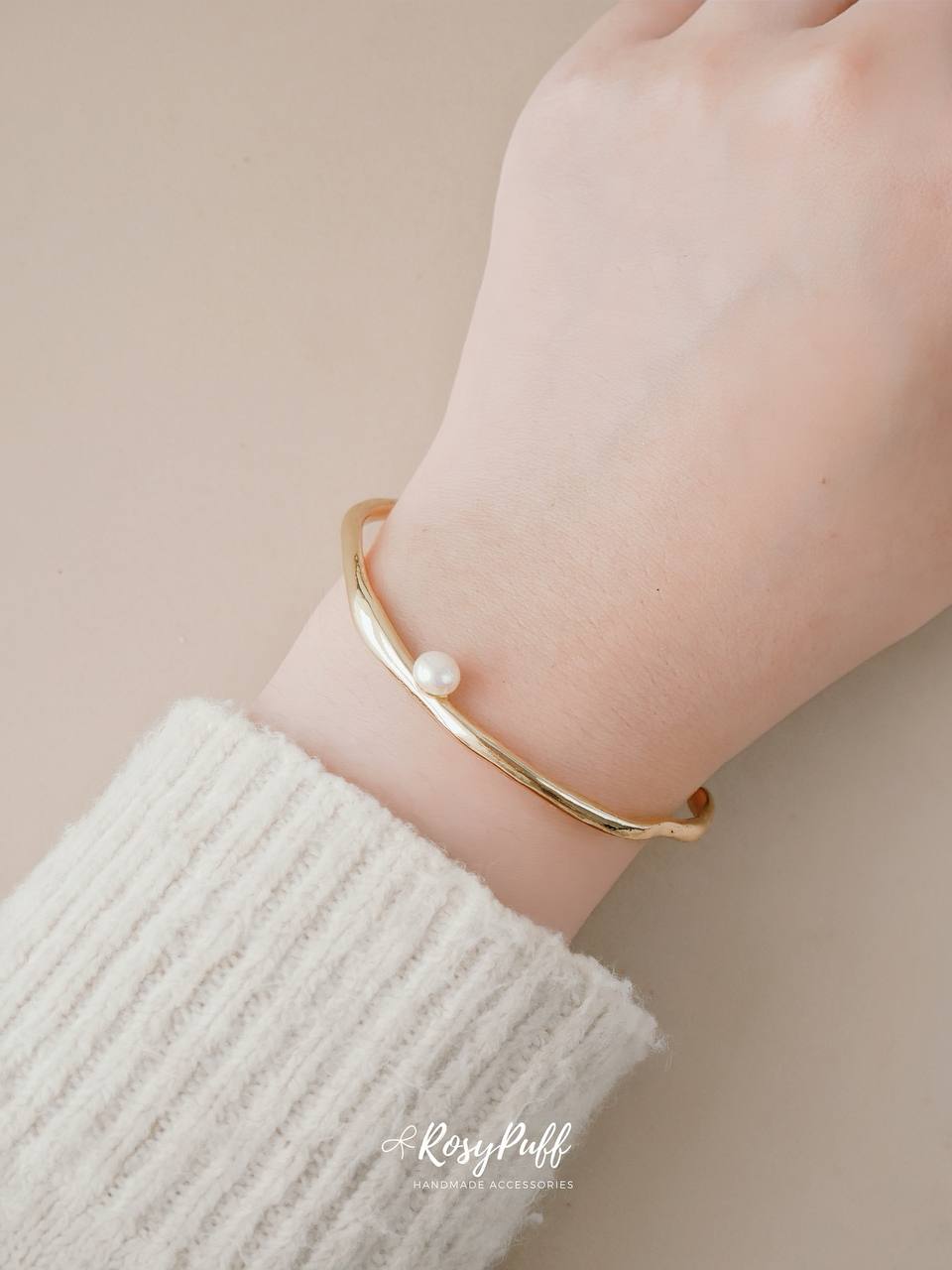 Pearl Golden Bangle