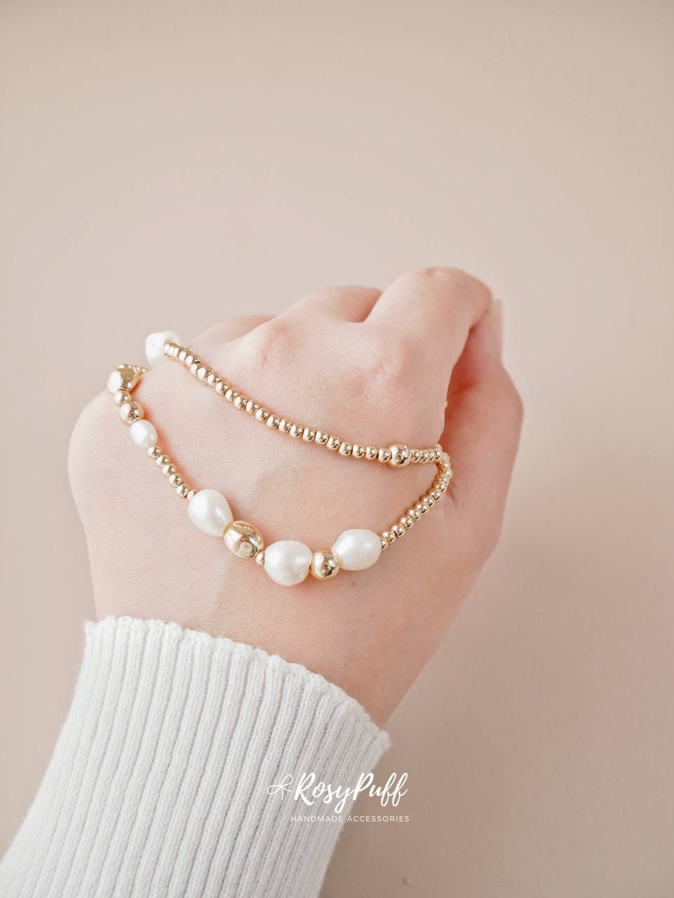 Celestial Pearls Necklace in Gold