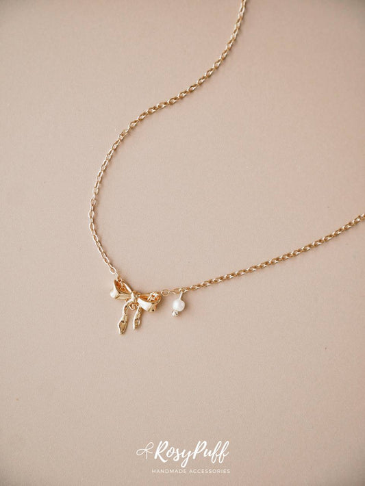 Petite Timeless Ribbon Necklace