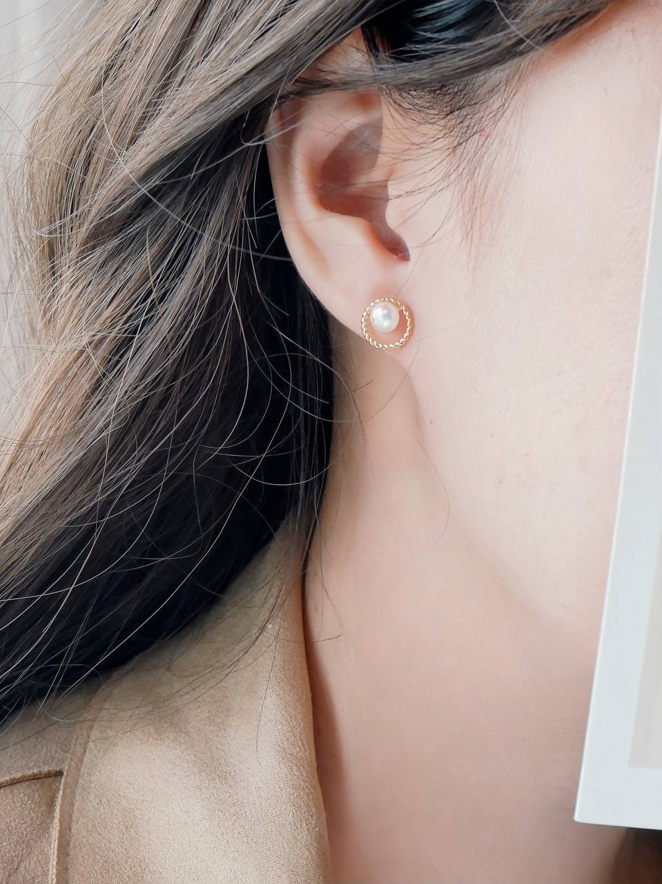 Glimmering Earrings