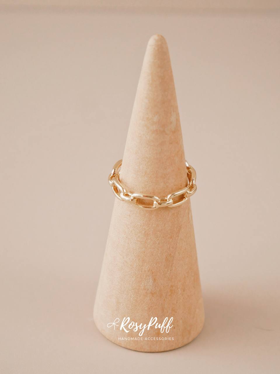 Elegant Chain Ring