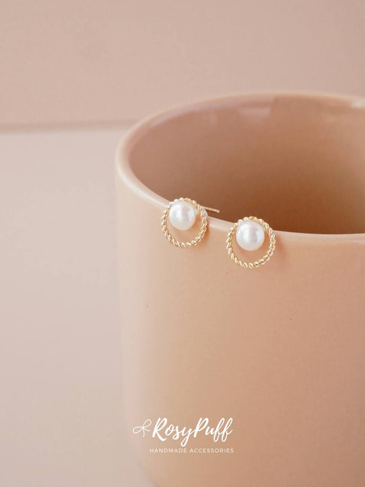 Glimmering Earrings