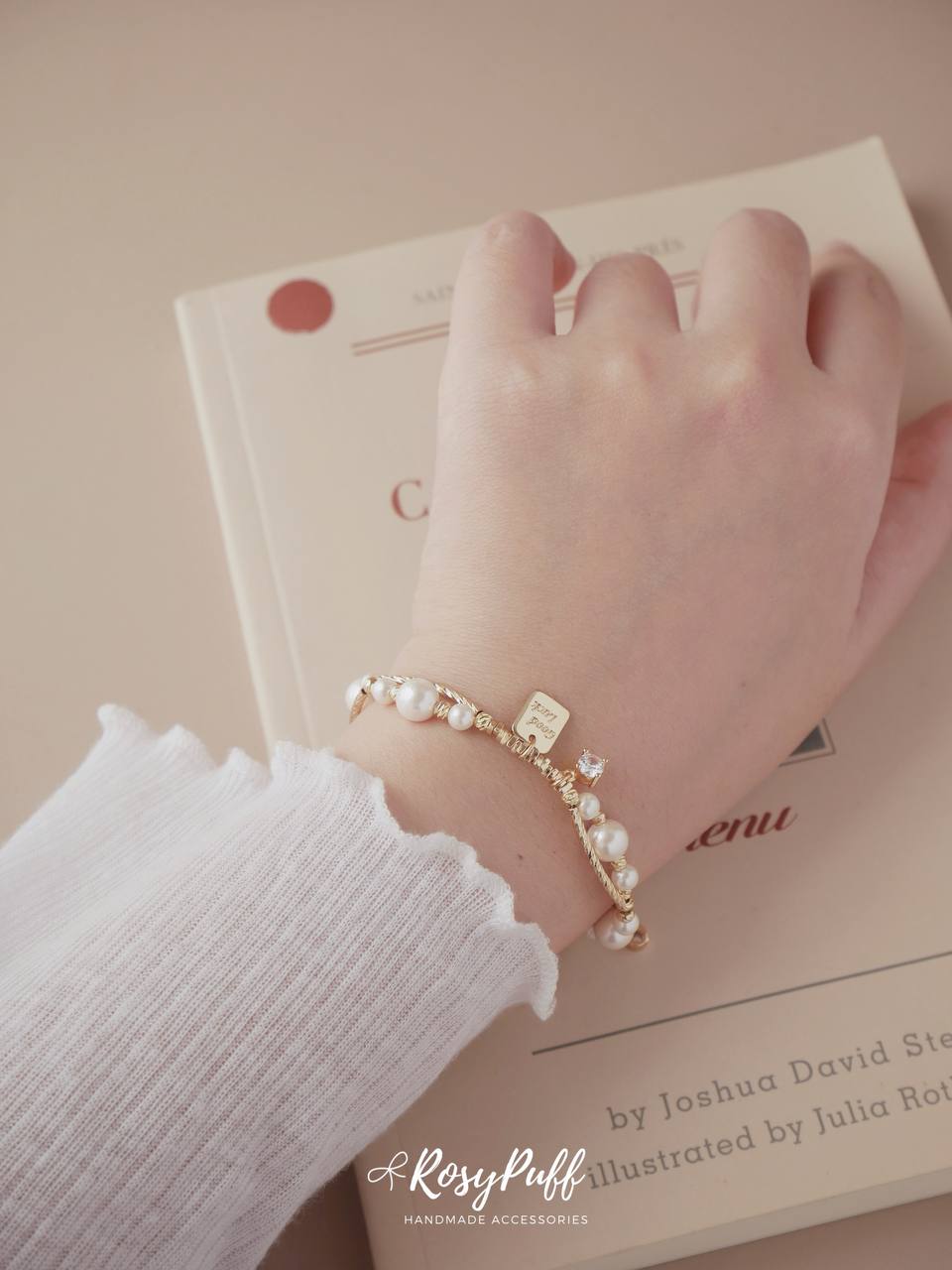 Lustre Gold Duo layers Bracelet