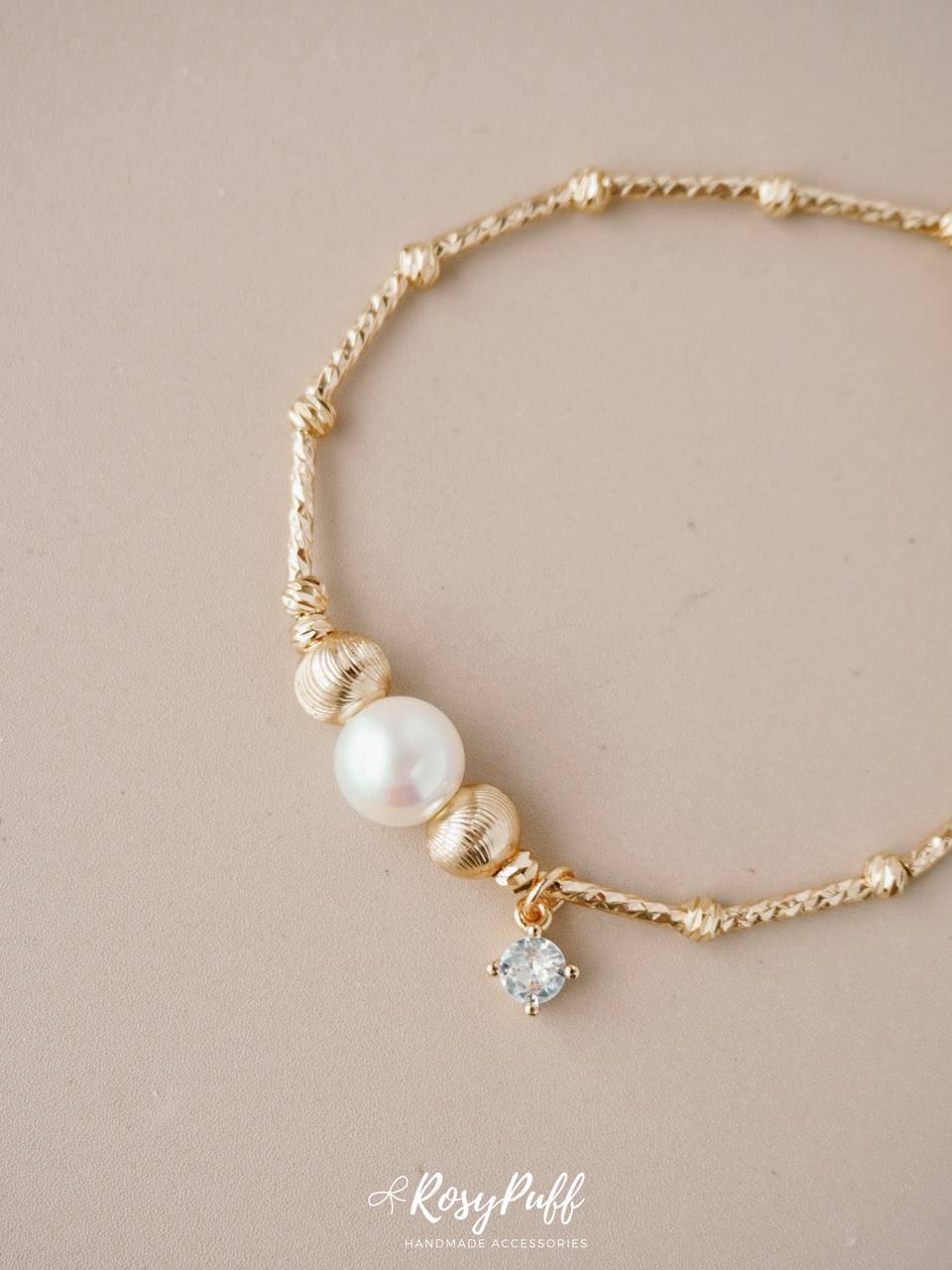 Olivia Pearls Bracelet