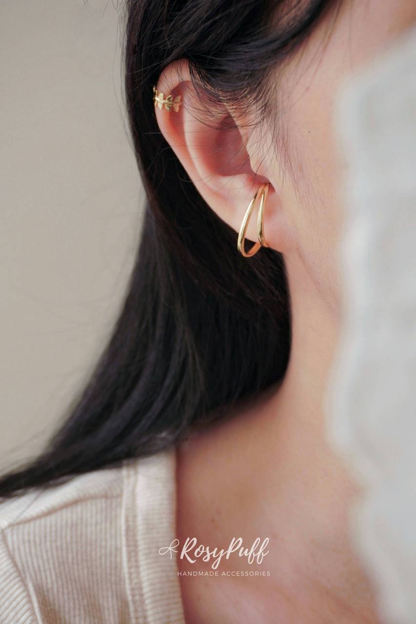 Duo Layers Ear Cuffs In Gold