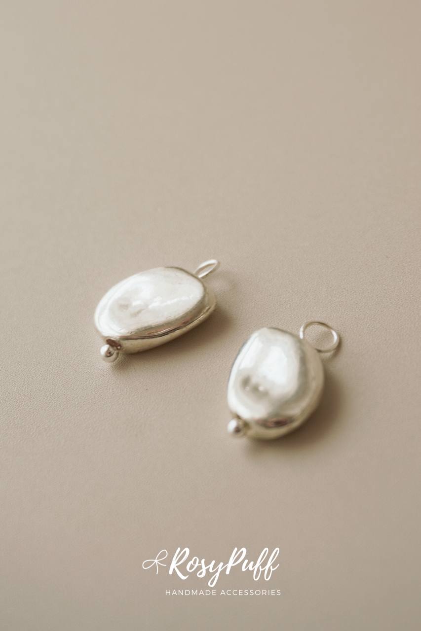 Medium Rocks Pendants In Silver ( For Ear Cuffs )