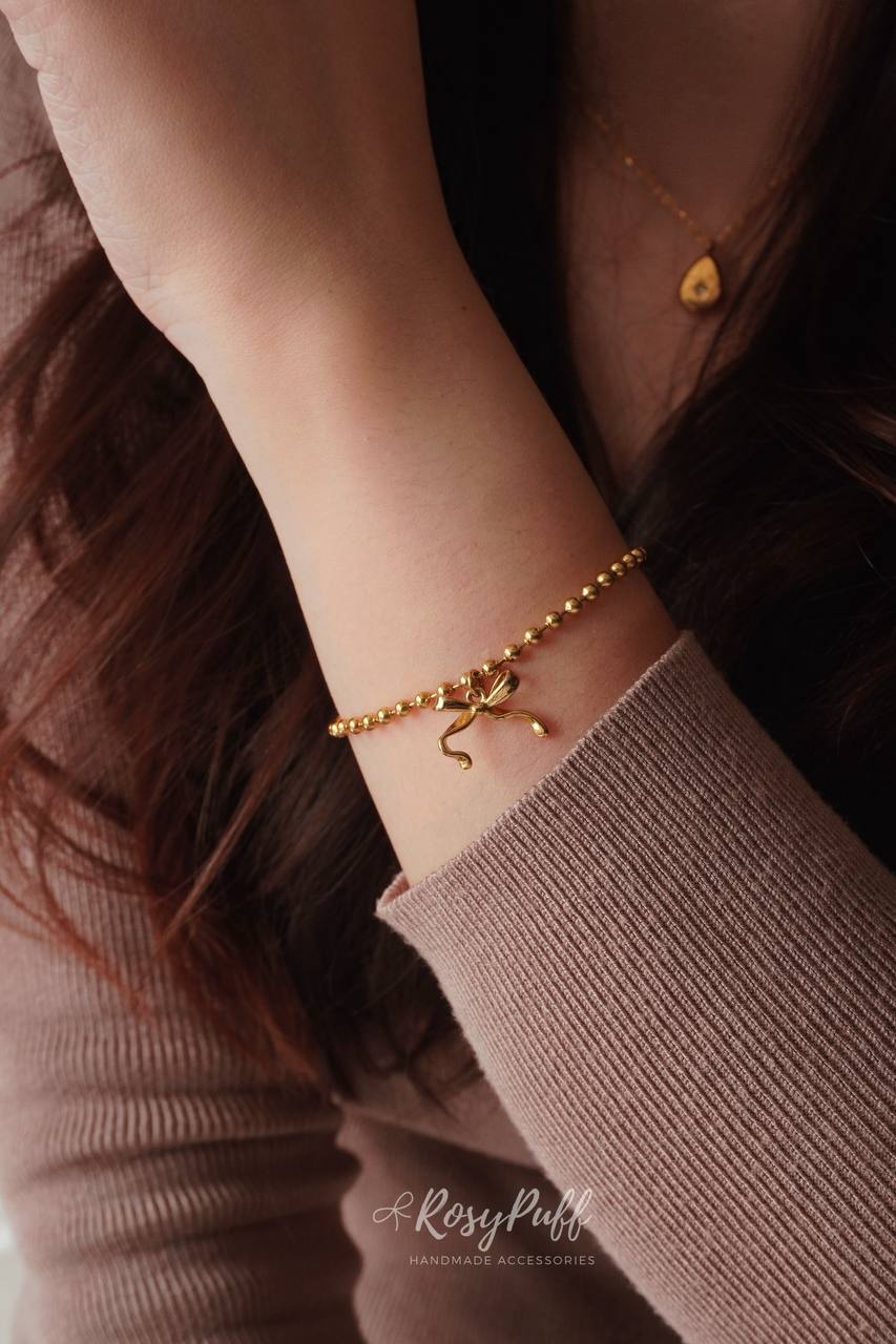 Valine Bow Bracelet