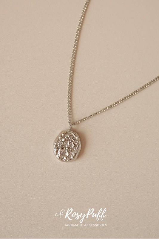 Amoura Necklace In Silver
