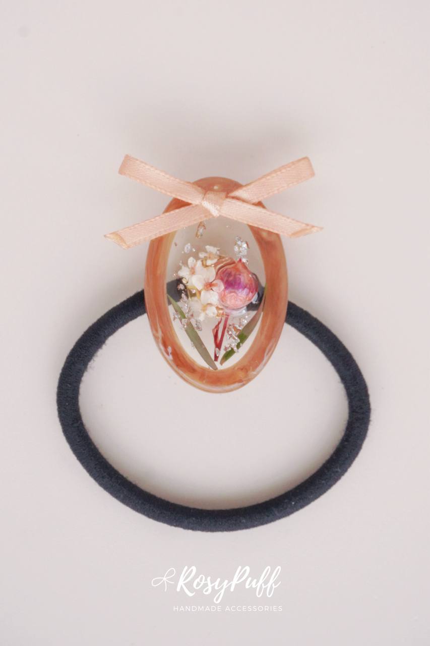Vintage Flower Elastic Hair Tie In Brown