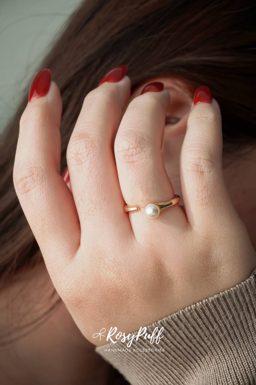 Minimalist Swarovski Pearl Ring