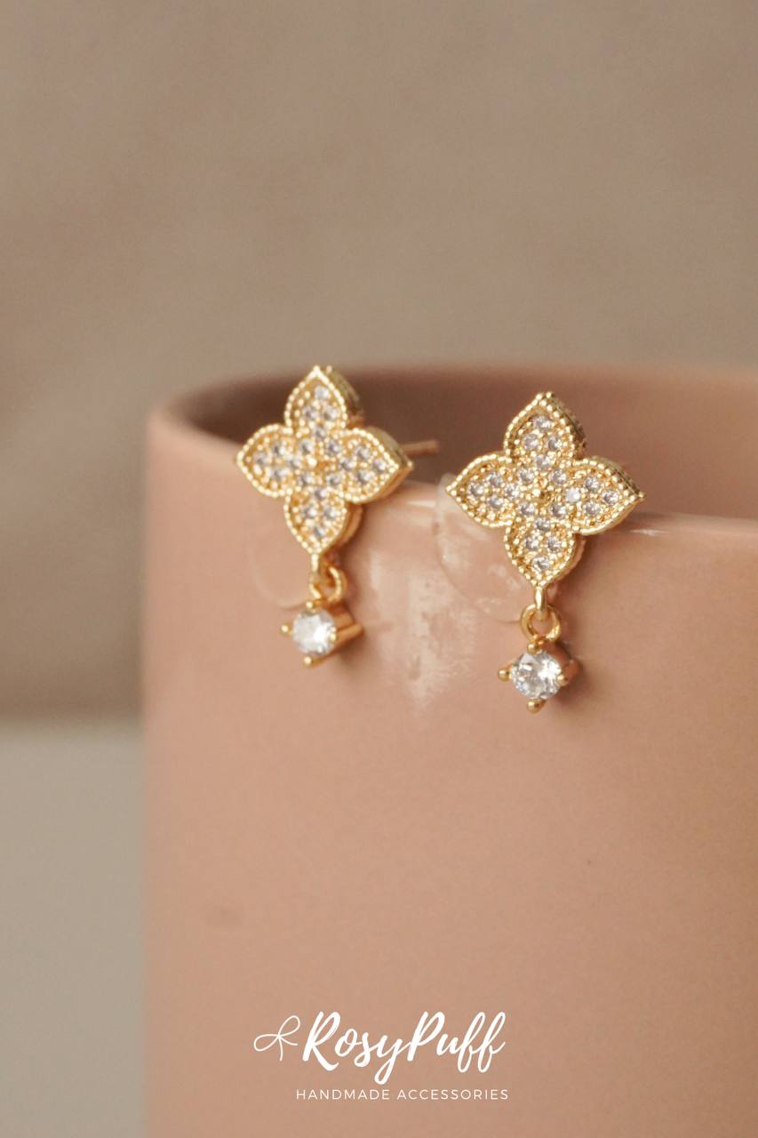 Clovers Radiant Earrings