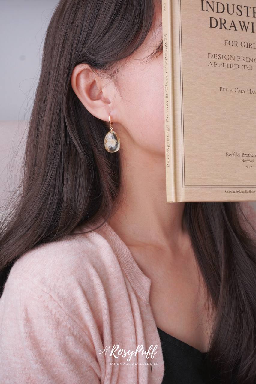 Daisy Memories Earrings