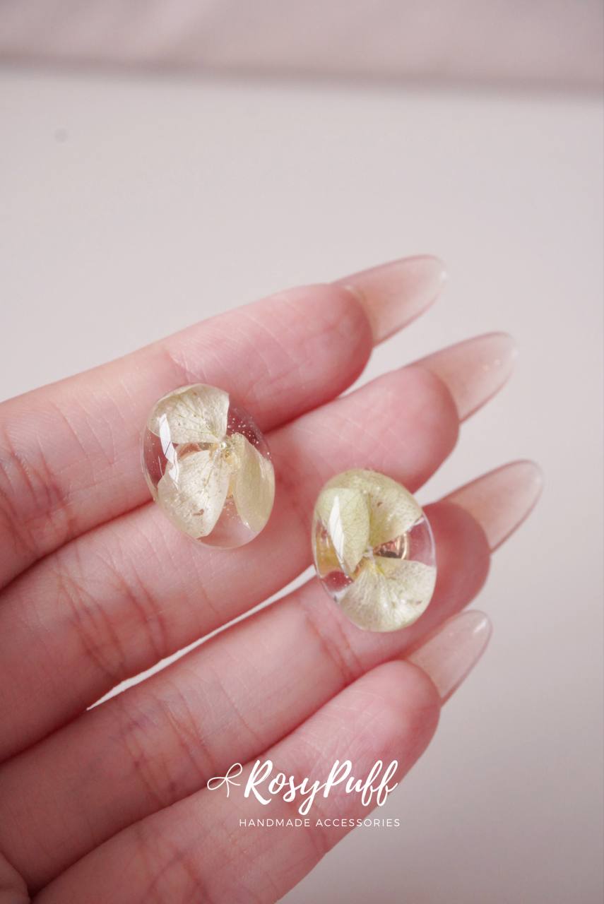 Fresh Green Hydrangea Petals Earrings