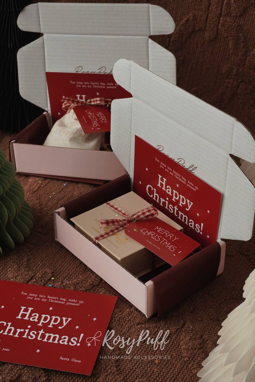 Snow Petal Bracelet In Silver