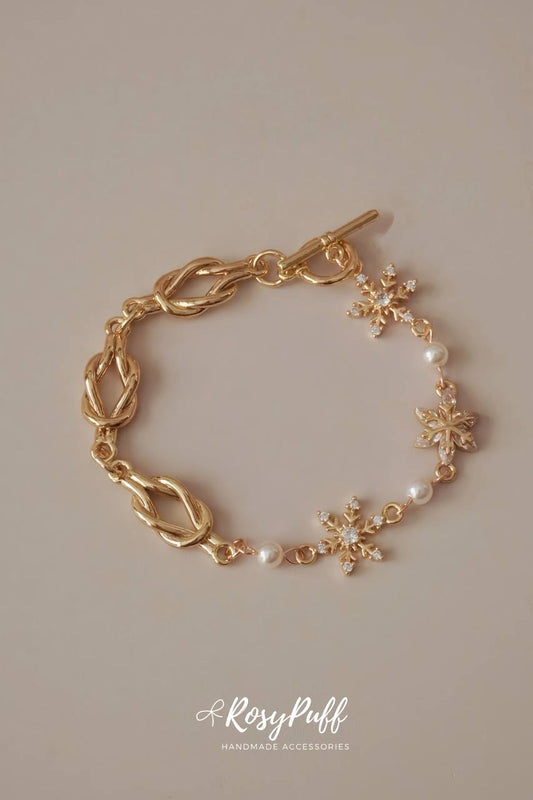 Snow light Bracelet In Gold