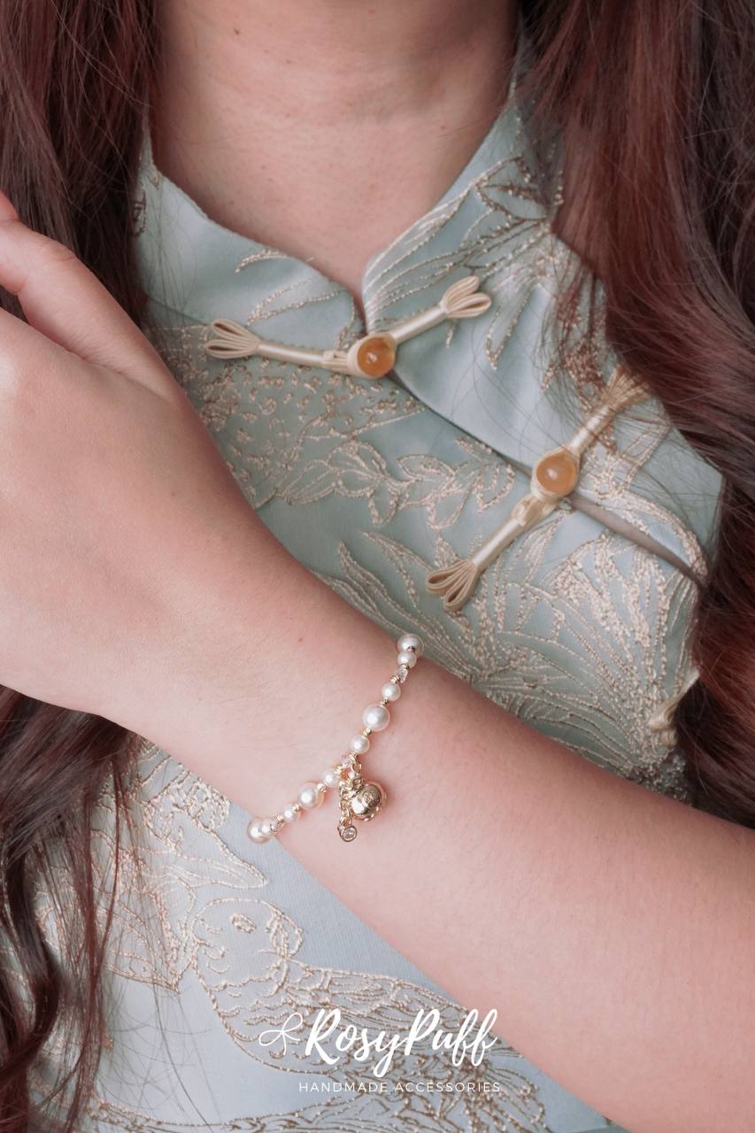 Fortunes Pouch Bracelet