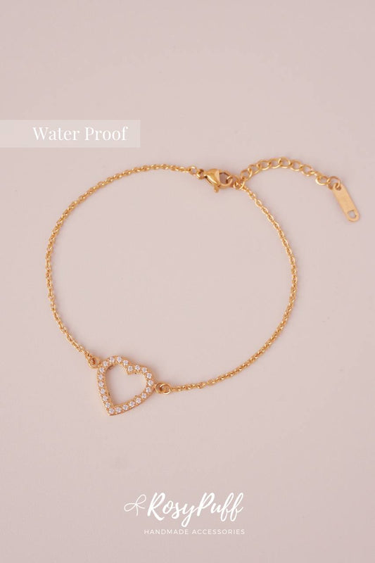 Bare Heart Bracelet In Gold