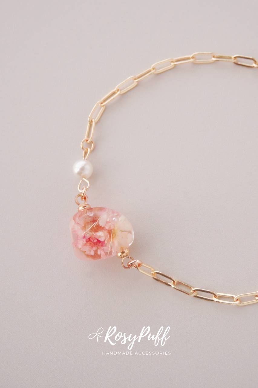 Petite Pink Flowers Bracelet